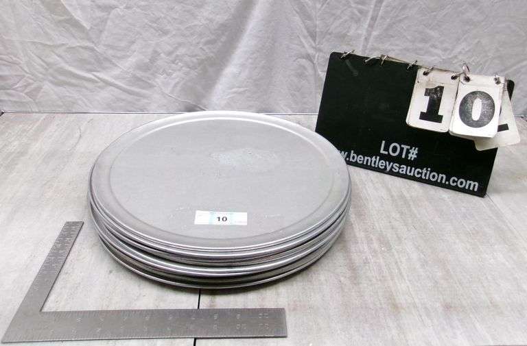 STACK OF SILVER PIZZA PANS QTY 15