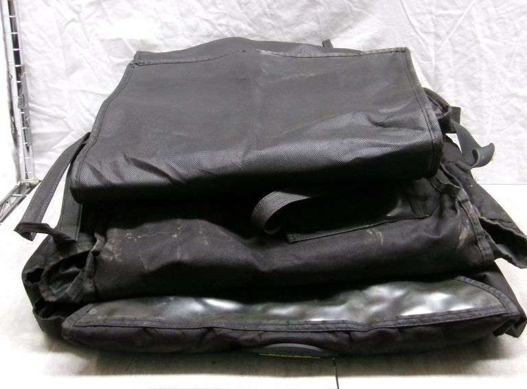 3: DELIVERY PIZZA BAGS, 3 X MONEY