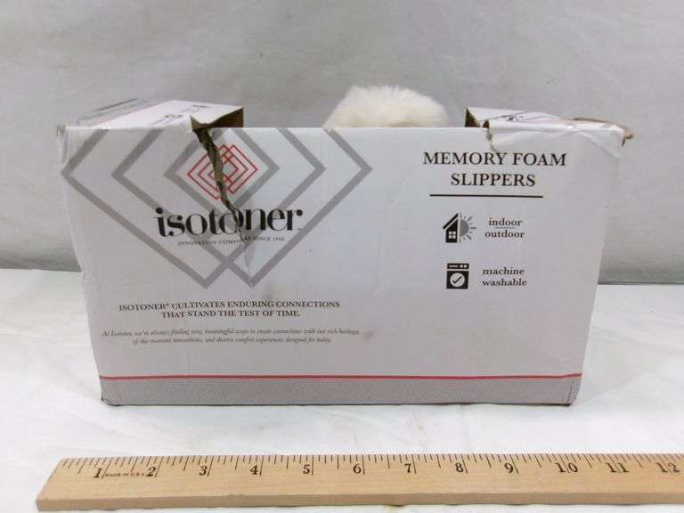 ISOTONER MEMORY FOAM SLIPPERS, SIZE M
