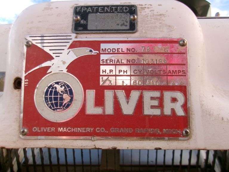 OLIVER BREAD SLICER