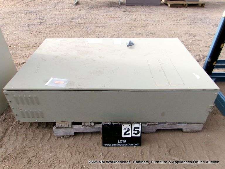 EATON CUTLER-HAMMER CIRCUIT BREAKER