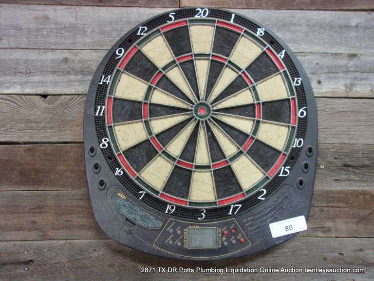 DART BOARD - NO DARTS