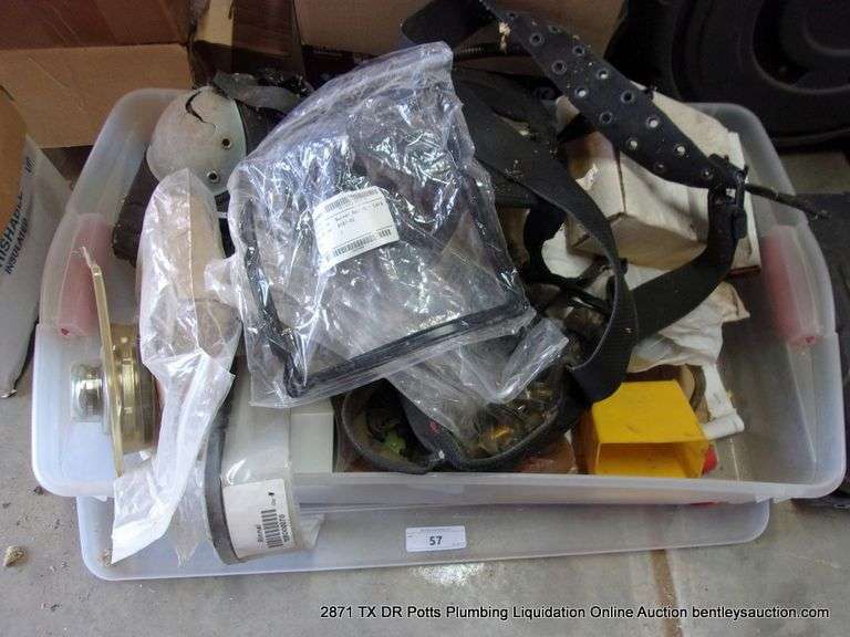 POLY TOTE: KNEE PADS, BASKET STRAINER, PIPE COUPLING, BURNER GASKET, ETC