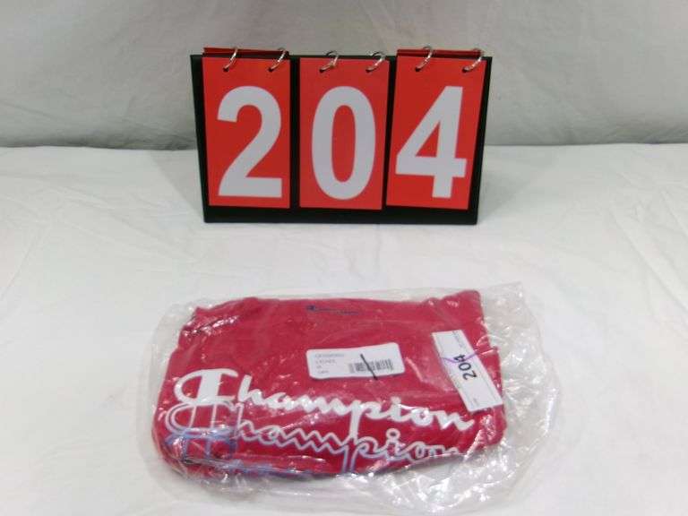 CHAMPION SWEATSHIRT - MEDIUM 8