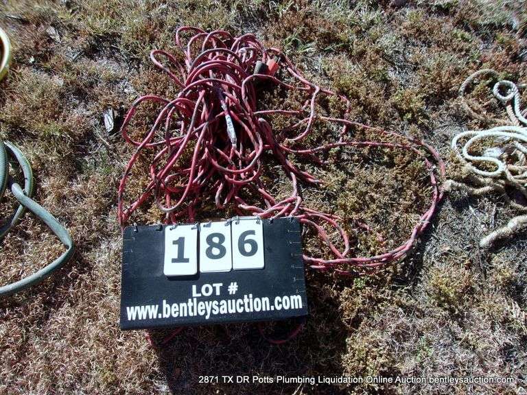 LOT: EXTENSION CORDS