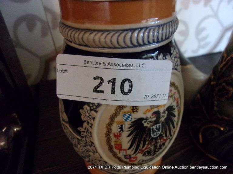 LOT: DEUTSCHLAND STEIN AND DEUTSCHLAND CERAMIC HORN