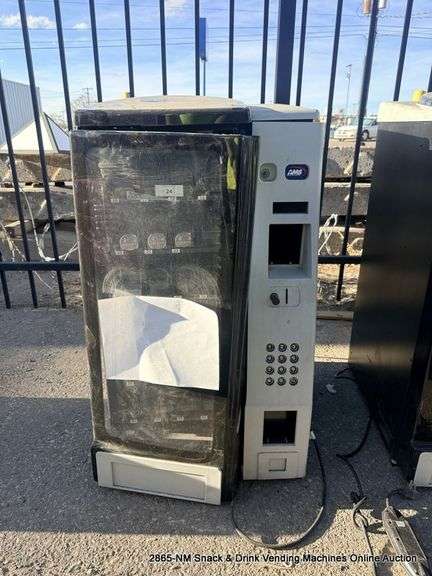 AMS SNACK VENDING MACHINE S/N 1-1607-2438