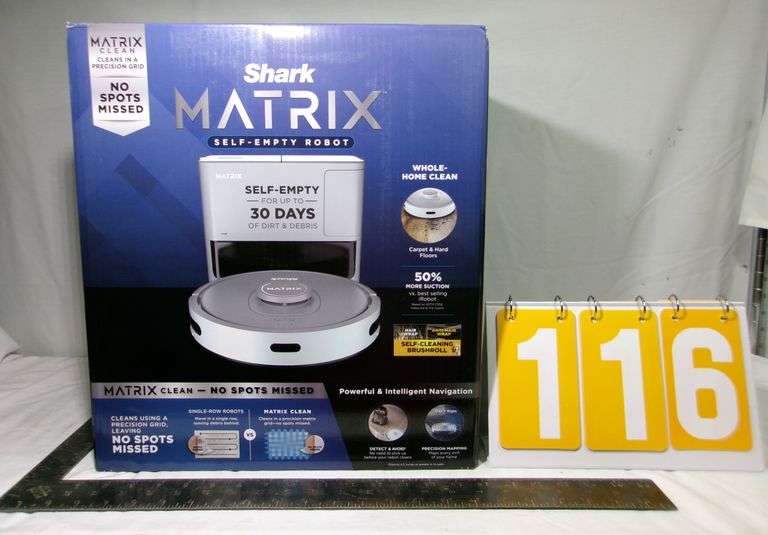 SHARK MATRIX SELF-EMPTY ROBOT