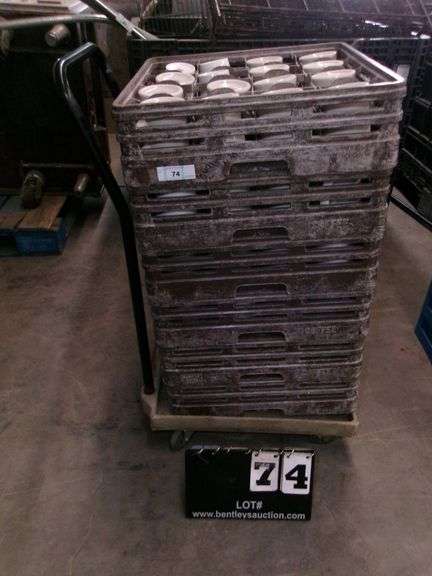 MUG STORAGE CRATE W/ COFFEE MUGS