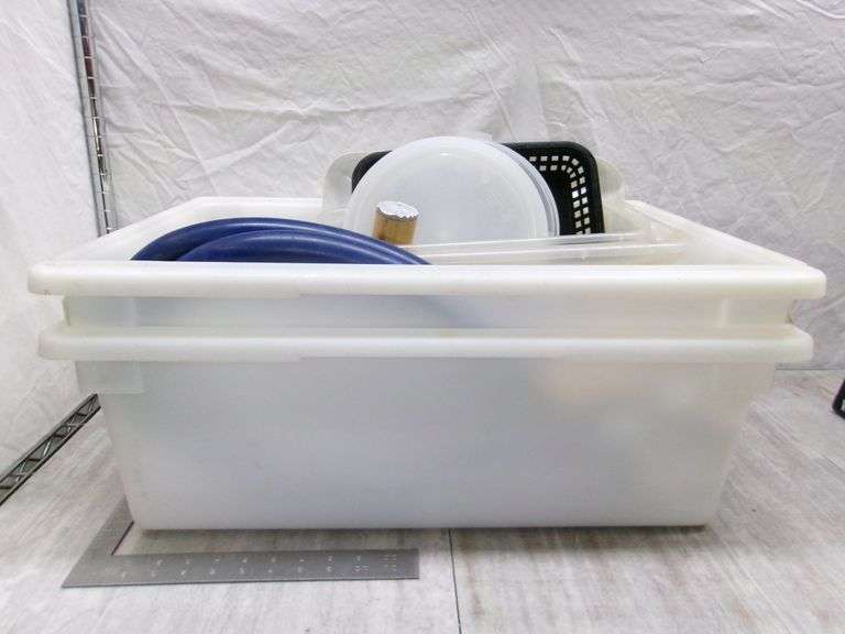 PLASTIC TOTE W/ MISC. KITCHEN ITEMS