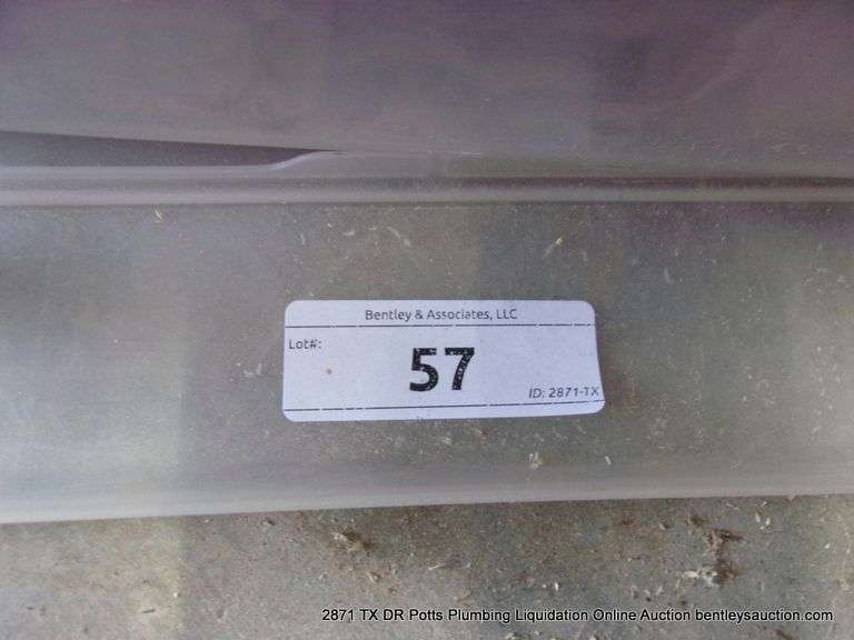 POLY TOTE: KNEE PADS, BASKET STRAINER, PIPE COUPLING, BURNER GASKET, ETC