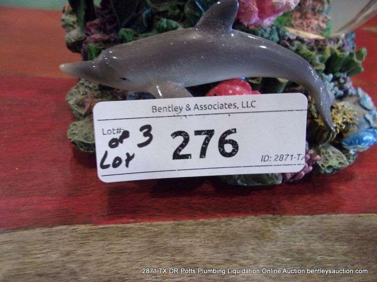 LOT (3): DOLPHIN MUSICBOX, DREAM CATCHER, INDIGINOUS LAMP