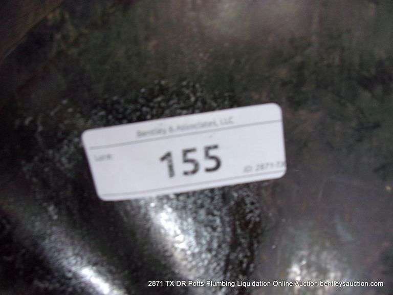 LOT: VINYL TOP & PARTS FOR A JEEP