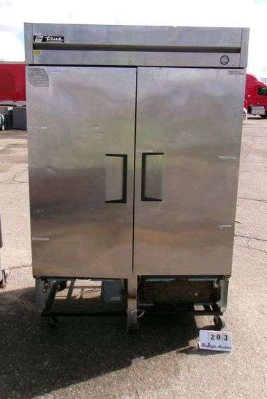 TRUE COMMERCIAL FREEZER