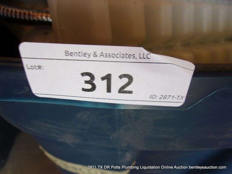 POLY TOTE: MASSAGER, POTS, SHOWER HEAD, DESK LAMP, ICE TRAY, ETC