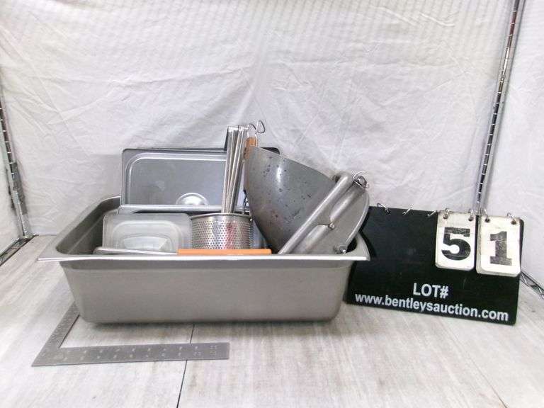 STAINLESS STEEL PAN W/ ASSORTED KITCHEN ITEMS