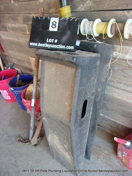 PAIR: AUTO RAMPS - PLASTIC