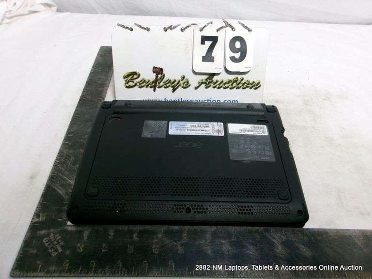 ACER ASPIRE ONE D270 INTEL ATOM - NO CORD