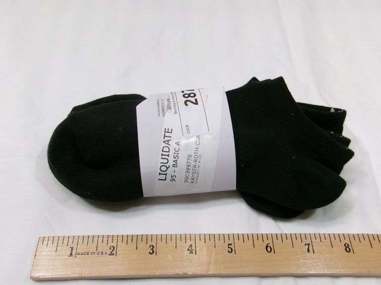 UNDERARMOR BLACK NO SHOW SOCKS