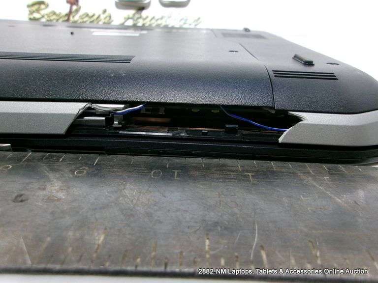 DELL LATITUDE E5420 CORE I5 - MISSING KEY, BROKEN BASE, NO CORD