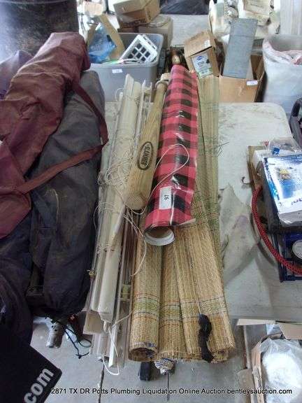 LOT: BLINDS, WRAPPING PAPER, ETC