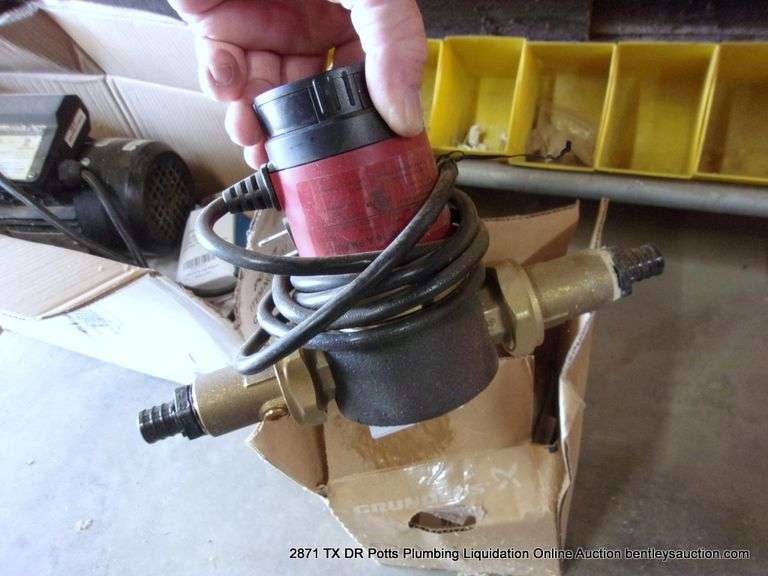 GRUND FOSS PUMP - USED