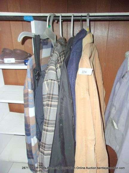 LOT: MENS JACKETS, BATH ROBE