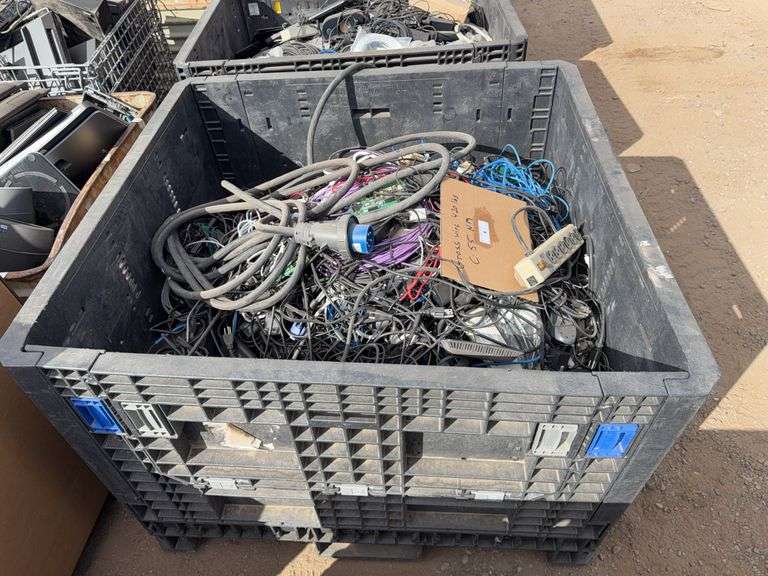 BLACK TUB: WIRE, POWER CABLES, NET: 420 LBS - CONTENTS ONLY