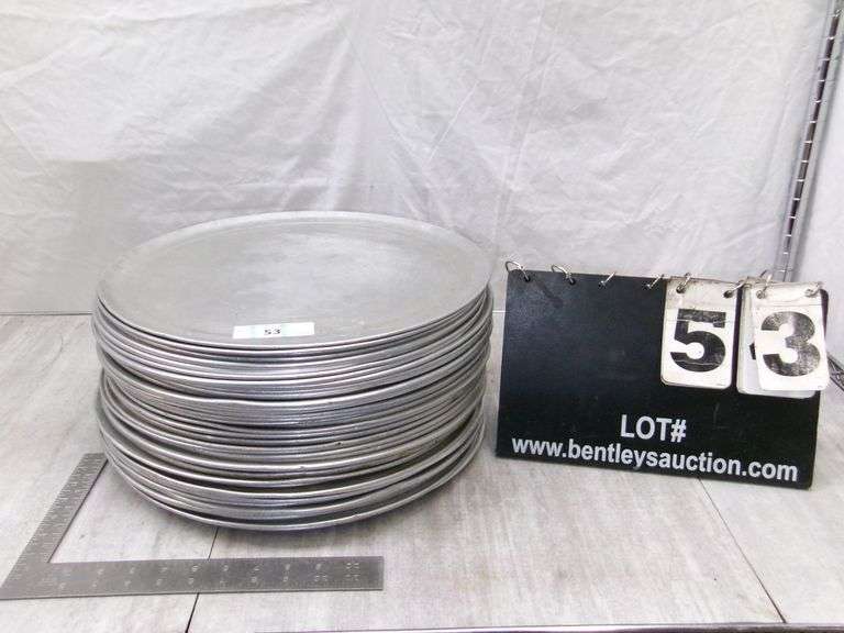 STACK OF PIZZA PANS, 34 QTY