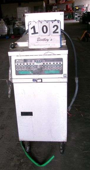 PITCO COMMERCIAL DEEP FRYER