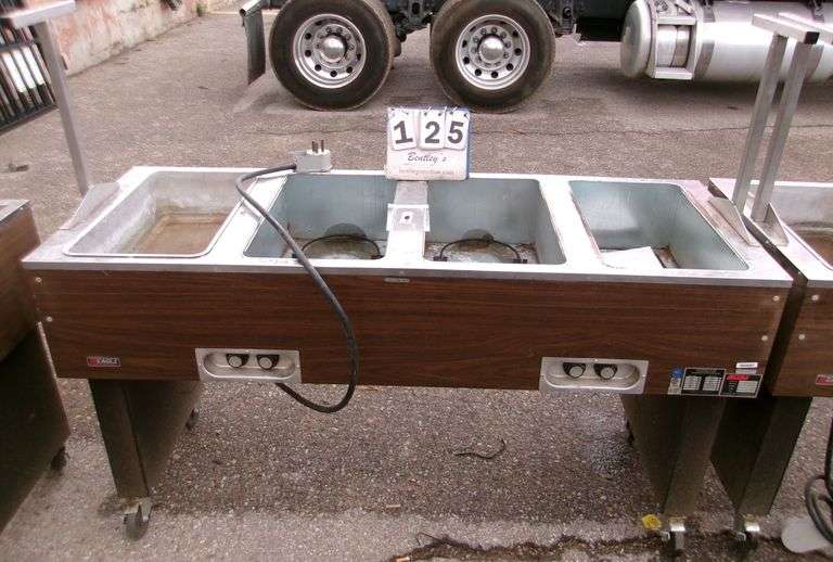 COMMERCIAL HOT FOOD TABLE