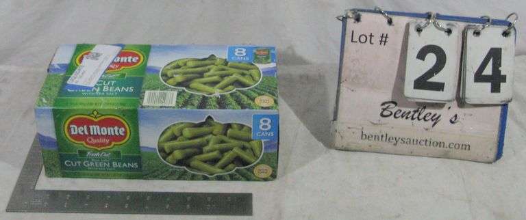 14.5 OZ CANS DEL MONTE GREEN BEANS (8 COUNT)