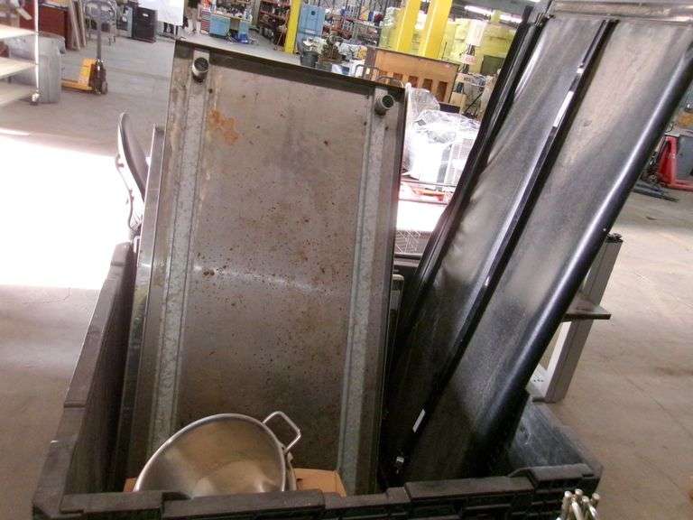 CRATE OF MISC. KITCHEN ITEMS, CONTENTS ONLY