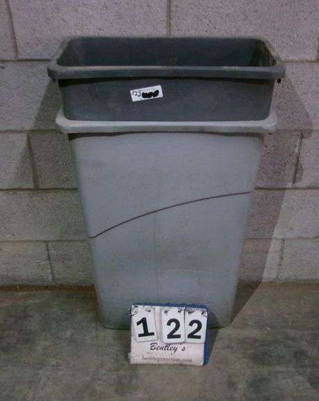 2 TRASH BINS