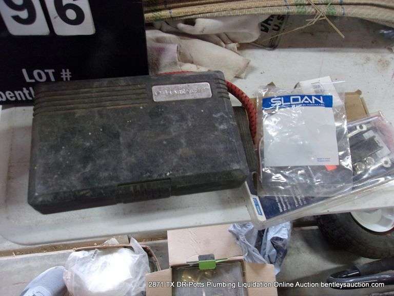 LOT: PERMATEX, RATCHET, BIKE PUMP, ELECTRIC HEATER PARTS