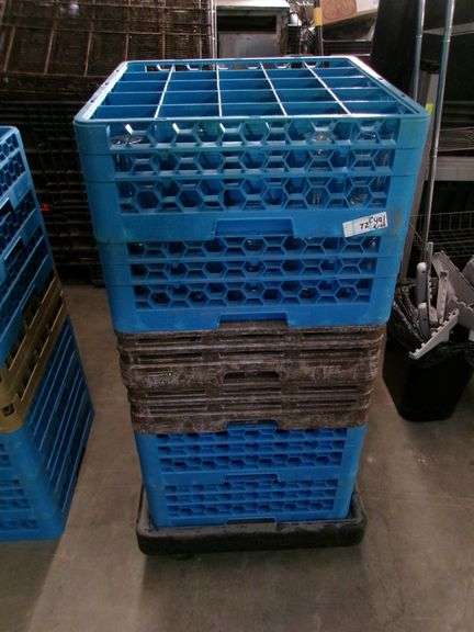 CARLISLE FOOD SERVICE COMPARTMENT, GLASS RACK W/ GLASS CUPS QTY 6