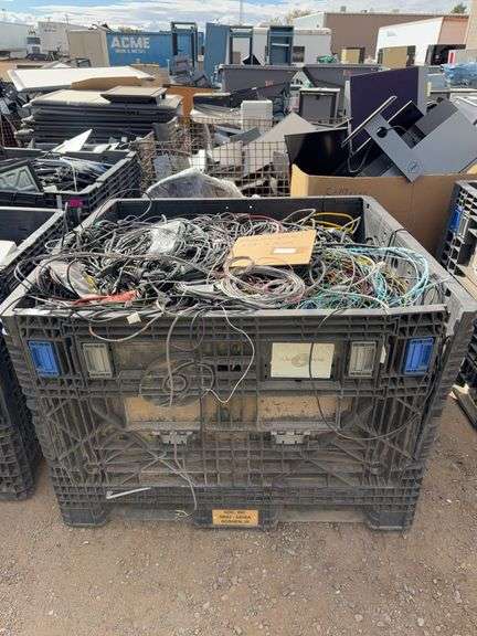 BLACK TUB: WIRE, POWER CABLES, NET: 623 LBS - CONTENTS ONLY