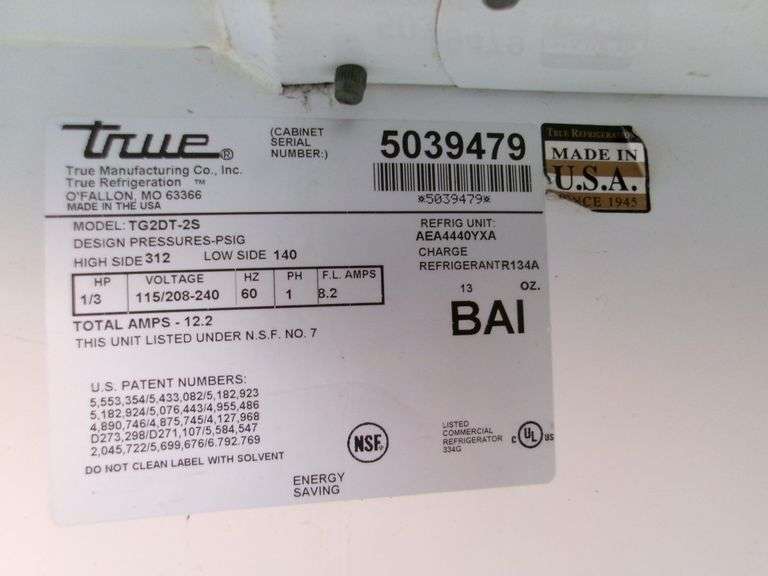 TRUE DOUBLE DOOR COMMERCIAL REFRIGERATOR