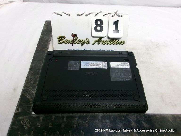 ACER ASPIRE ONE D270 INTEL ATOM - NO CORD