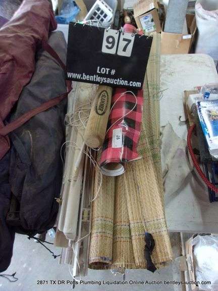 LOT: BLINDS, WRAPPING PAPER, ETC