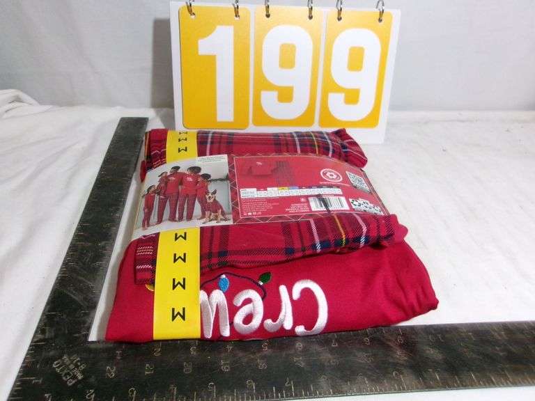 HOLIDAY FAMILY MEN'S PAJAMA SET