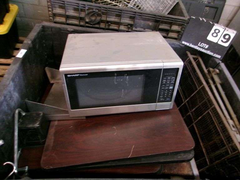 CRATE: MISC. KITCHEN ITEMS, TABLE TOPS, MICROWAVE