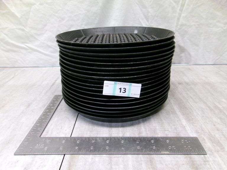 STACK OF PIZZA PLEEZER TRAYS, QTY 17