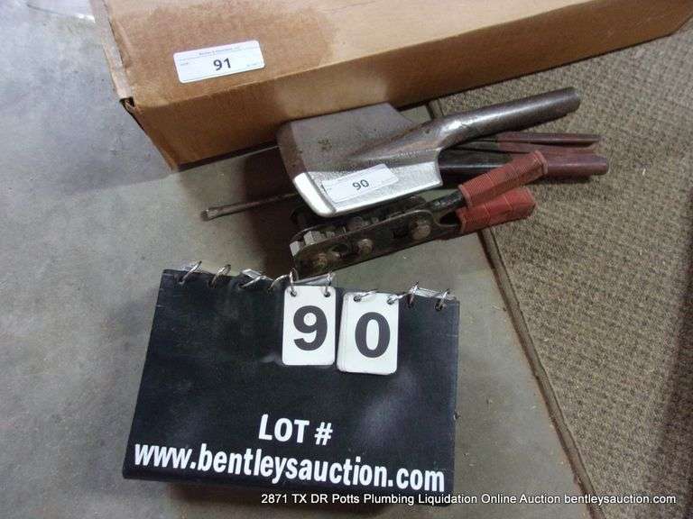 LOT: FLARING TOOLS & SPADE