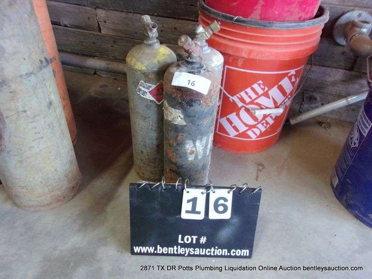 LOT: (3) ACETYLENE BOTTLES
