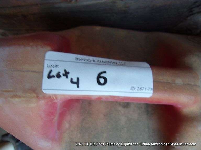 LOT: (4) PLASTIC GAS CANS - 1 GAL