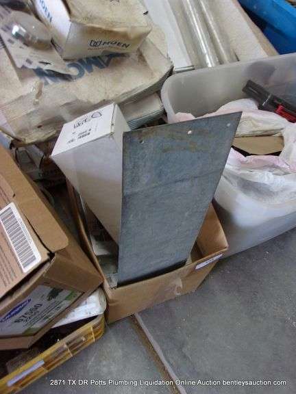 BOX: SLOAN KITS, BOWL WAX, T&S BRASS DRAIN