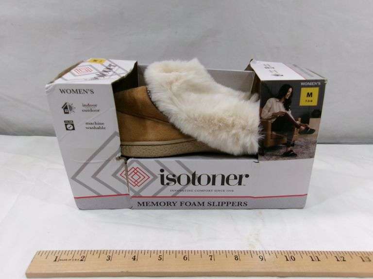 ISOTONER MEMORY FOAM SLIPPERS, SIZE M