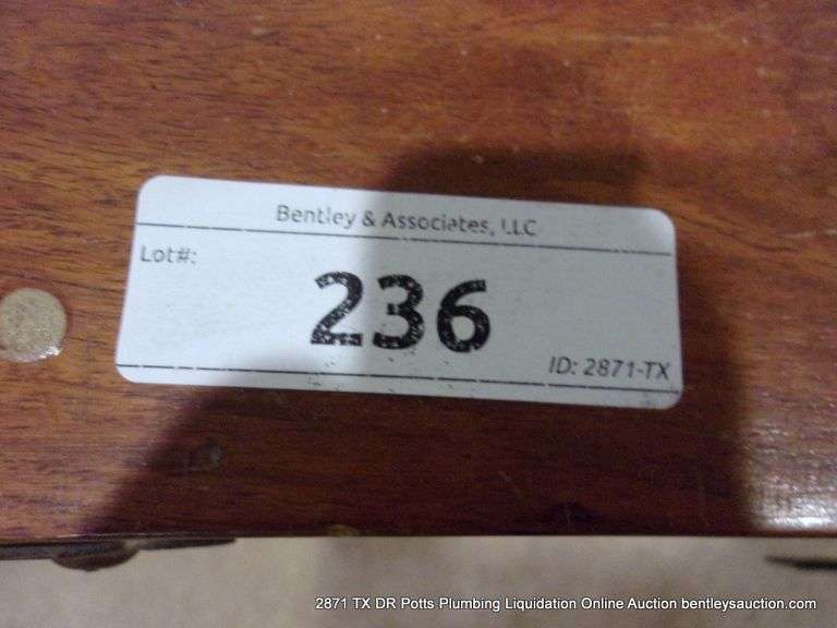 WOODEN W/ DARK FINISH CHEST