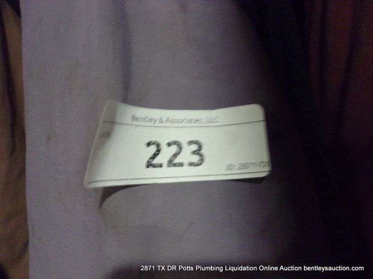 LOT: MIXED SIZED WOMENS SHIRTS, JEAN, NIGHT GOWN, COAT